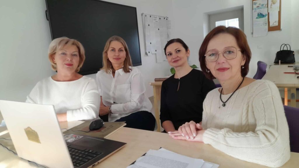 Kiekvienas mokinys – pasaulis: integracijos patirtys ir iššūkiai Šiaulių „Santarvės“ gimnazijoje